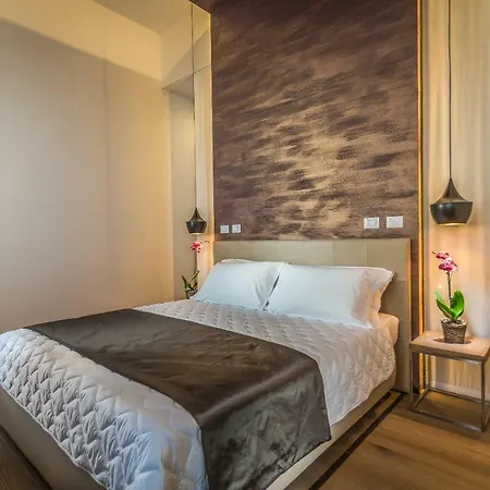Hotel Alfieri Signature Suites - Alfieri Collezione